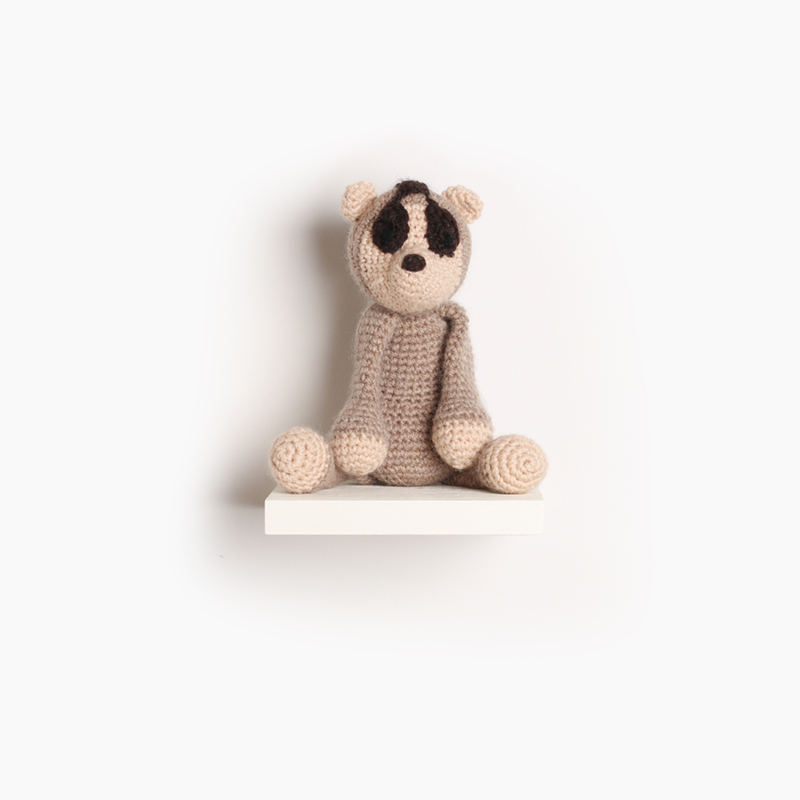 dylan the slow loris, eds animals, edwards crochet, edwards menagerie, kerry lord